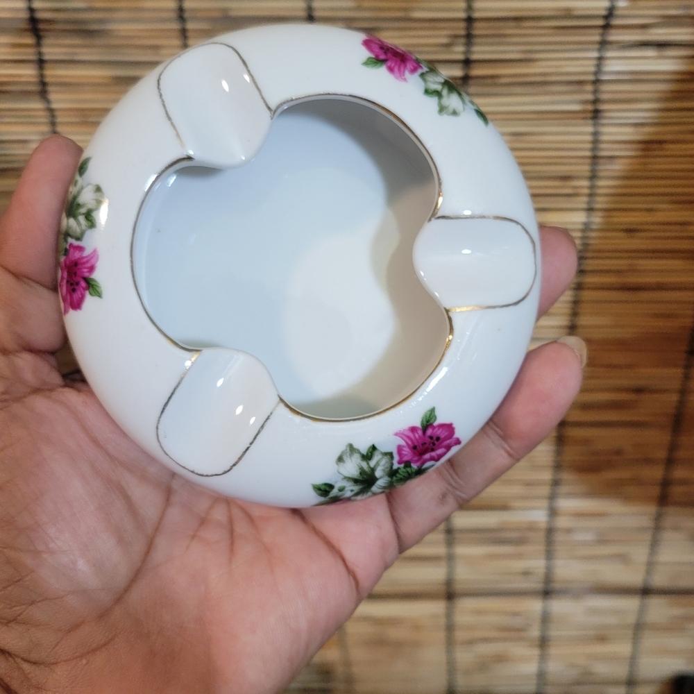 Vintage Tientsin Porcelain Ashtray Lillies White Gold Rim | Chinese Porcelain Fl
